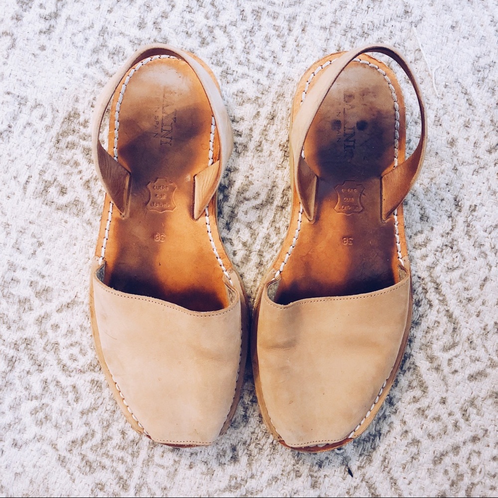 Calaxini Sandal- Tan 38